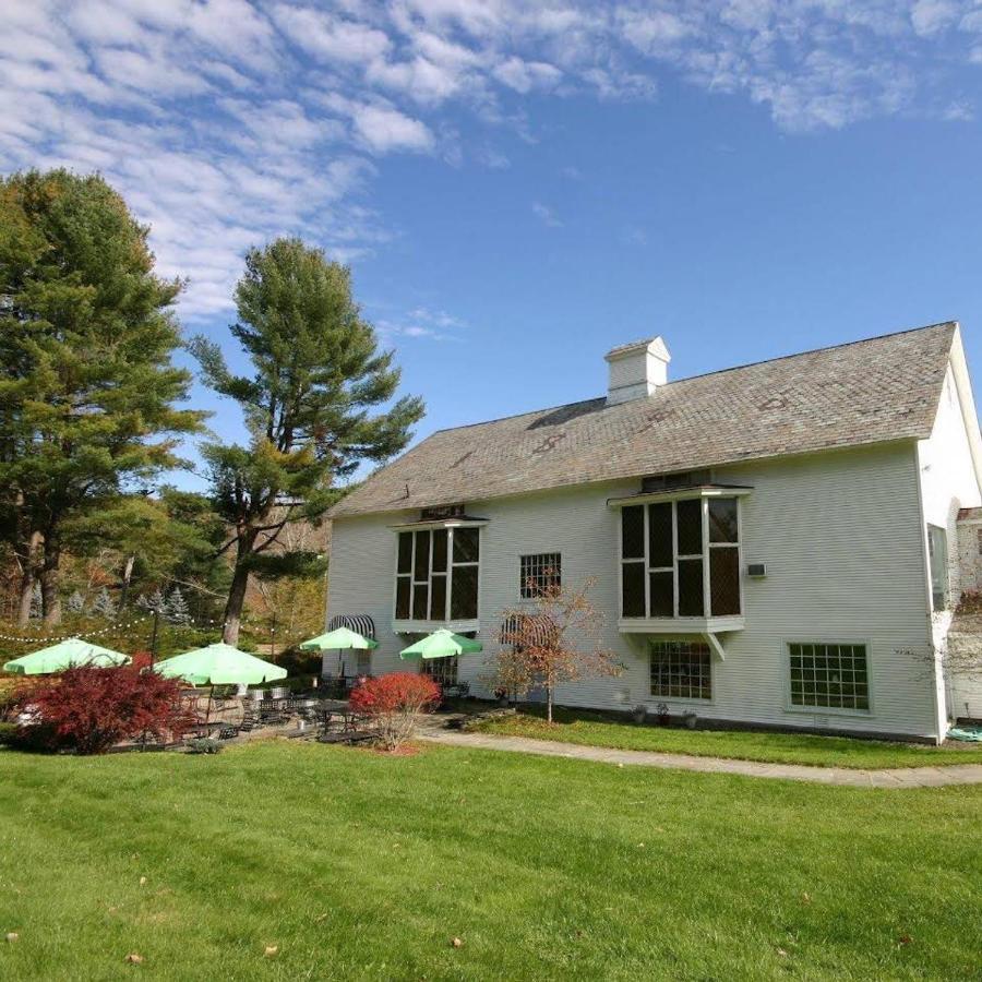 The 1896 House Country Inn - Brookside & Pondside Williamstown Extérieur photo