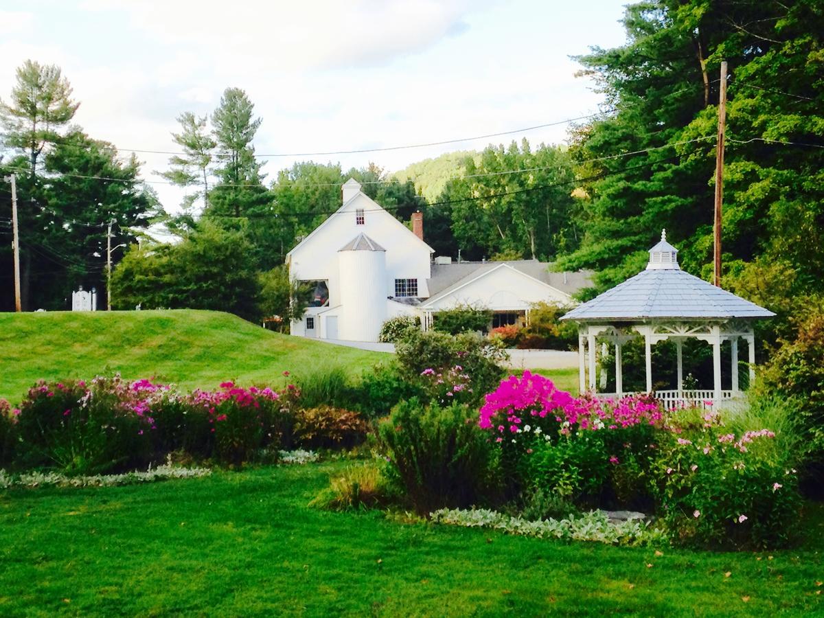 The 1896 House Country Inn - Brookside & Pondside Williamstown Extérieur photo