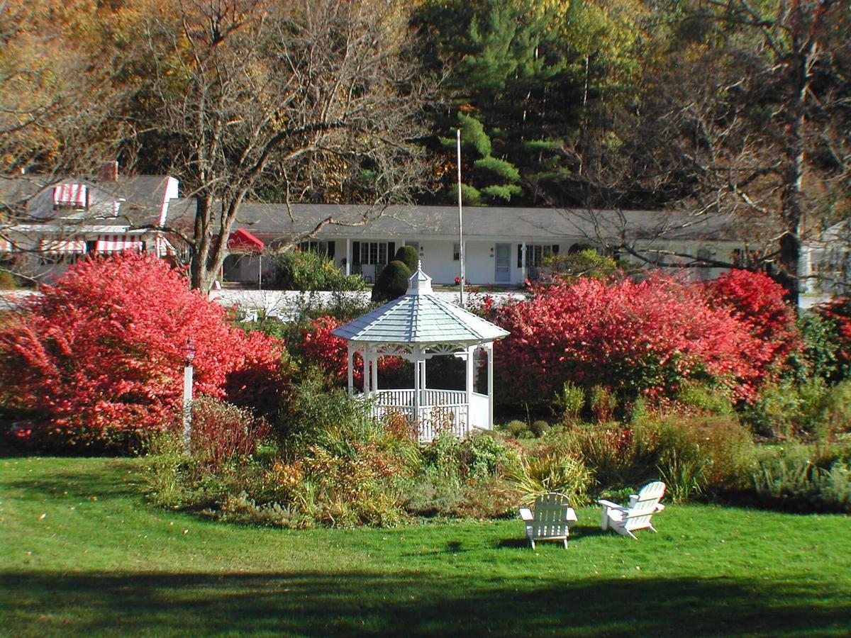 The 1896 House Country Inn - Brookside & Pondside Williamstown Extérieur photo